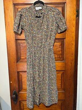 Jackie Bernard for Eklektic Vintage Floral Midi Dress with Pockets